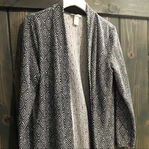 Geo pattern cardigan